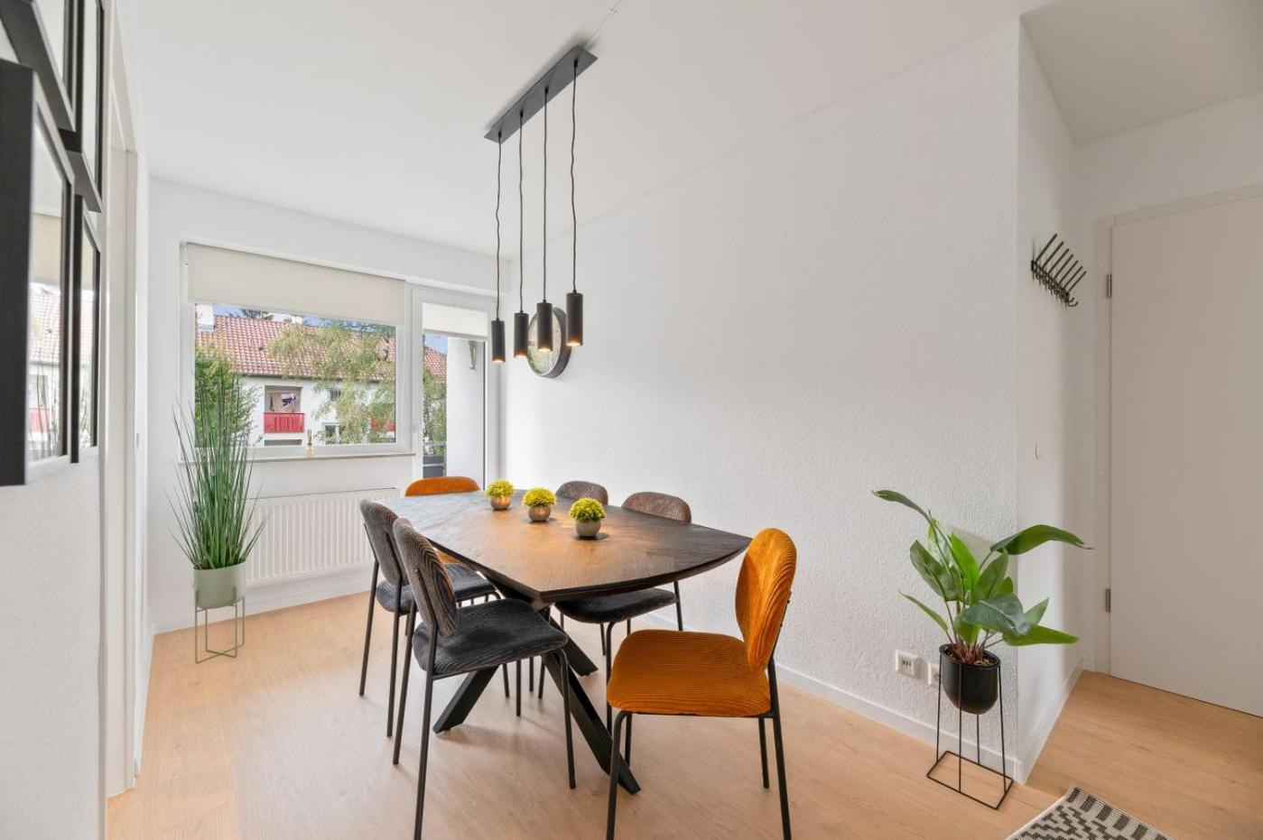 Appartamento Westside Flat - 5Min To Downtown Ludwigsburg Esterno foto