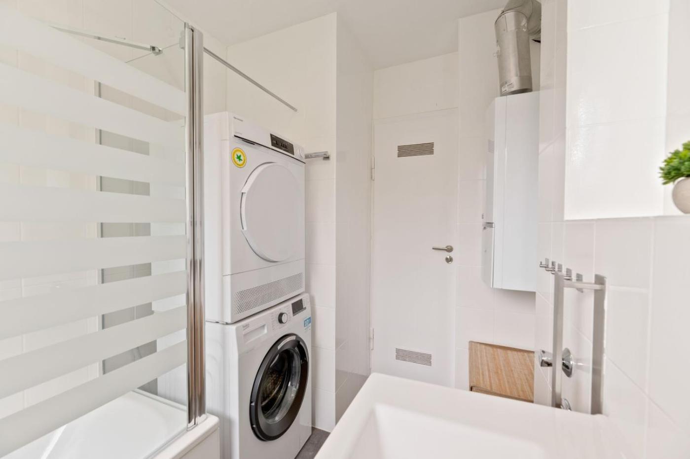 Appartamento Westside Flat - 5Min To Downtown Ludwigsburg Esterno foto